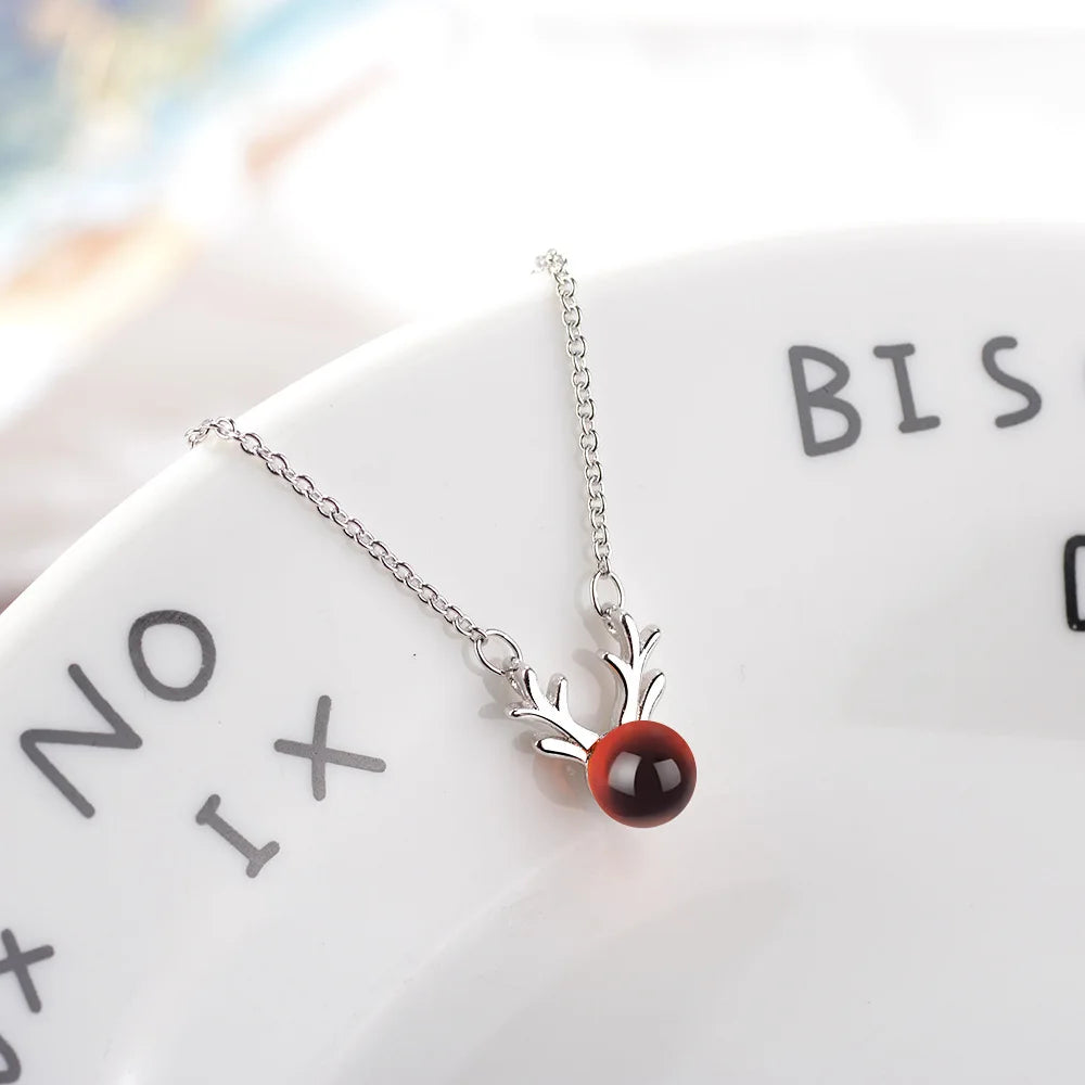 Collier Cerf Grenat Plaqué Platine Femme