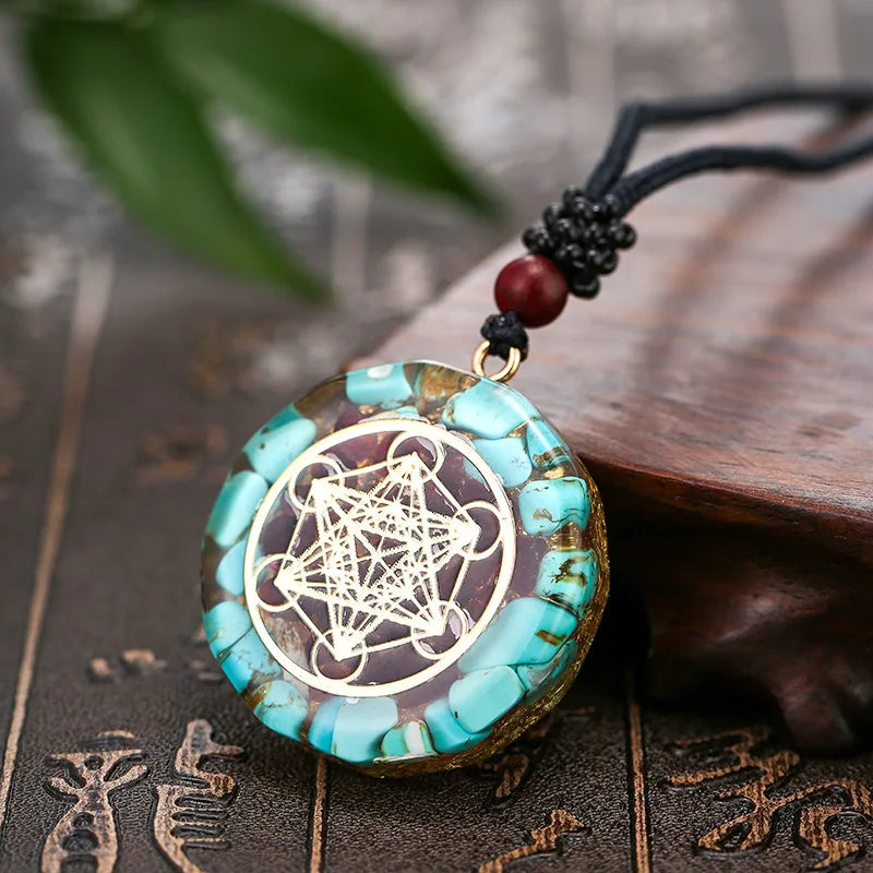 Pendentif Lotus Orgonite Turquoise & Om