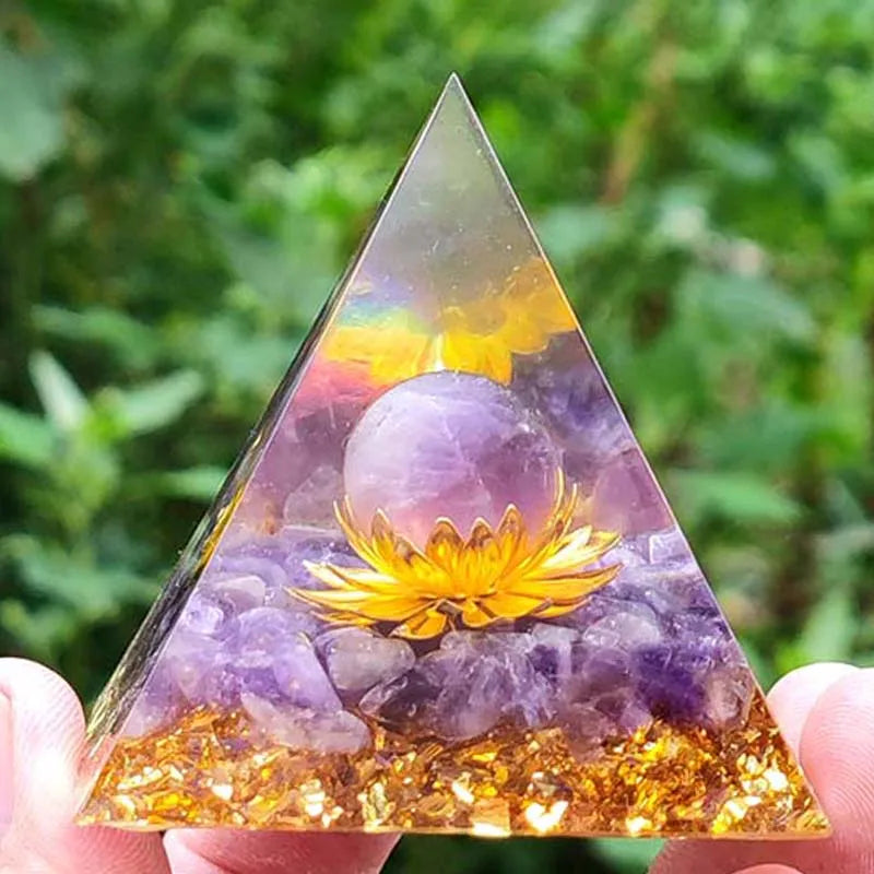 Pyramide Orgonite Lotus Améthyste & Obsidienne