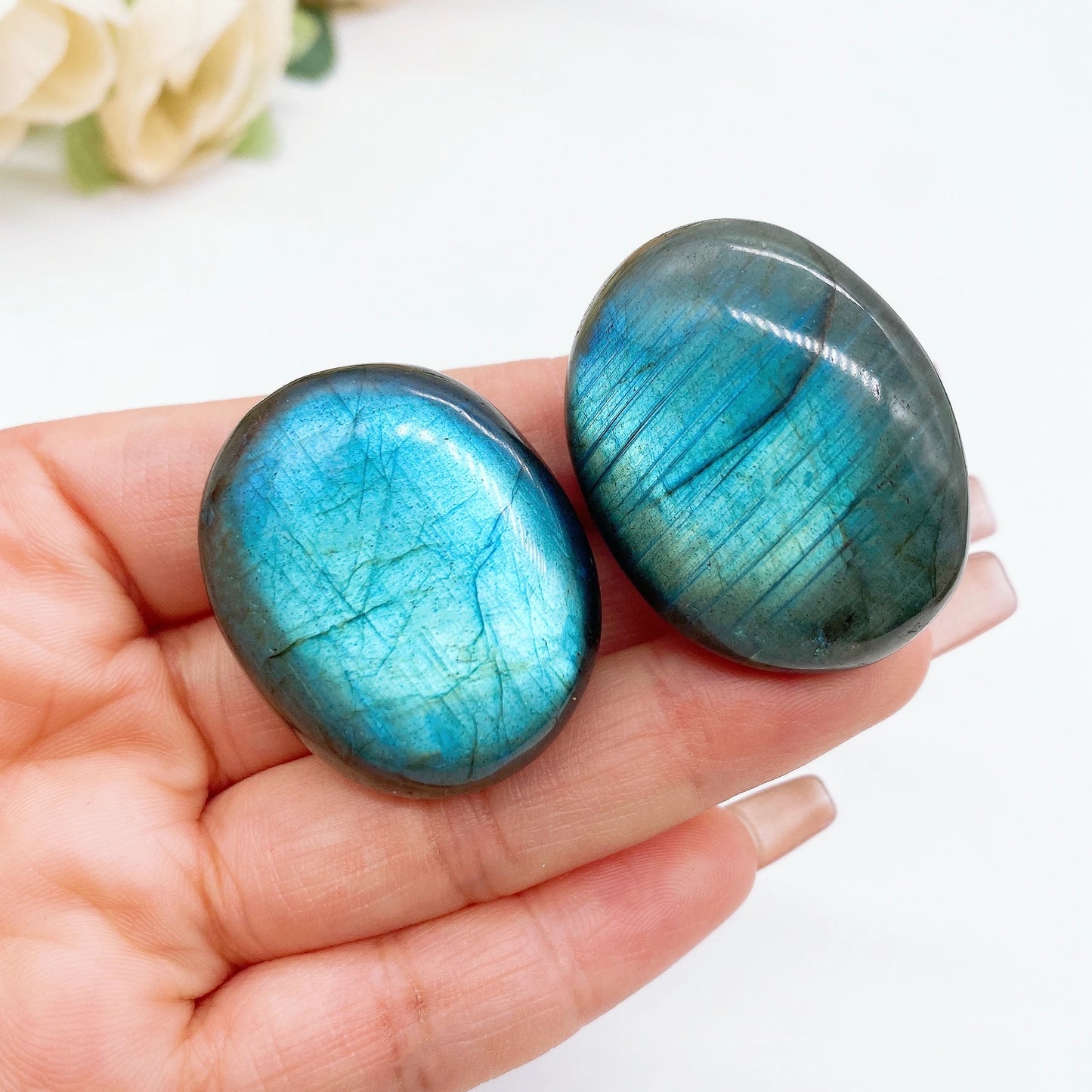 Pierre de Paume Labradorite – Apaisement & Lithothérapie