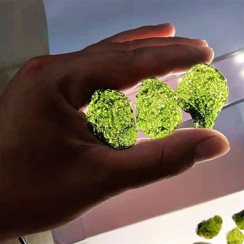 Pierre Moldavite Naturelle – Météorite Tchèque & Cristal Énergétique