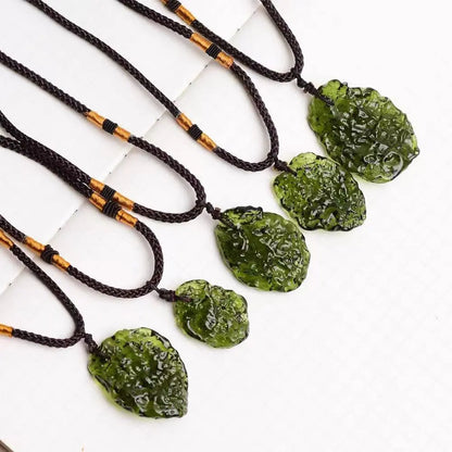 Collier Pierre Moldavite de Qualité – Pendentif Chakra & Guérison