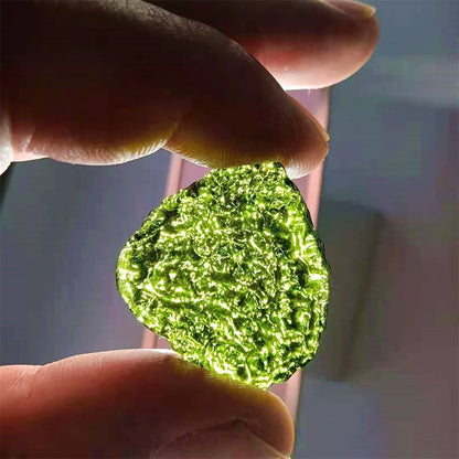 Pierre Moldavite Naturelle – Météorite Tchèque & Cristal Énergétique