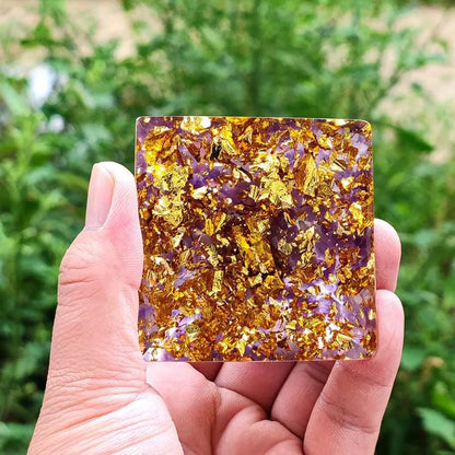 Pyramide Orgonite Lotus Améthyste & Obsidienne